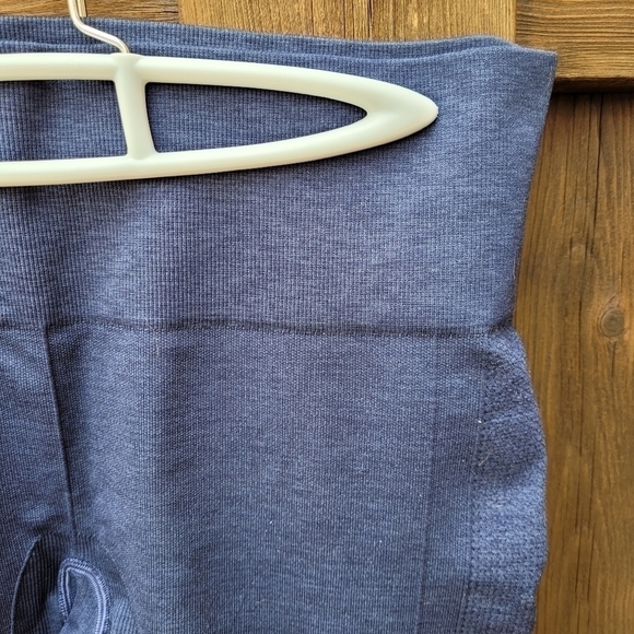 Lululemon Ebb To Street Pant Compression seamless Leggings size 10 - Picture 4 of 15